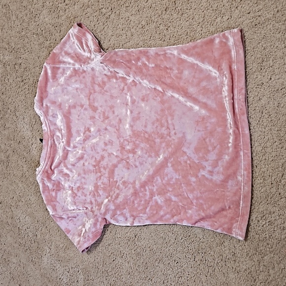 Pink velvet top - Picture 2 of 4